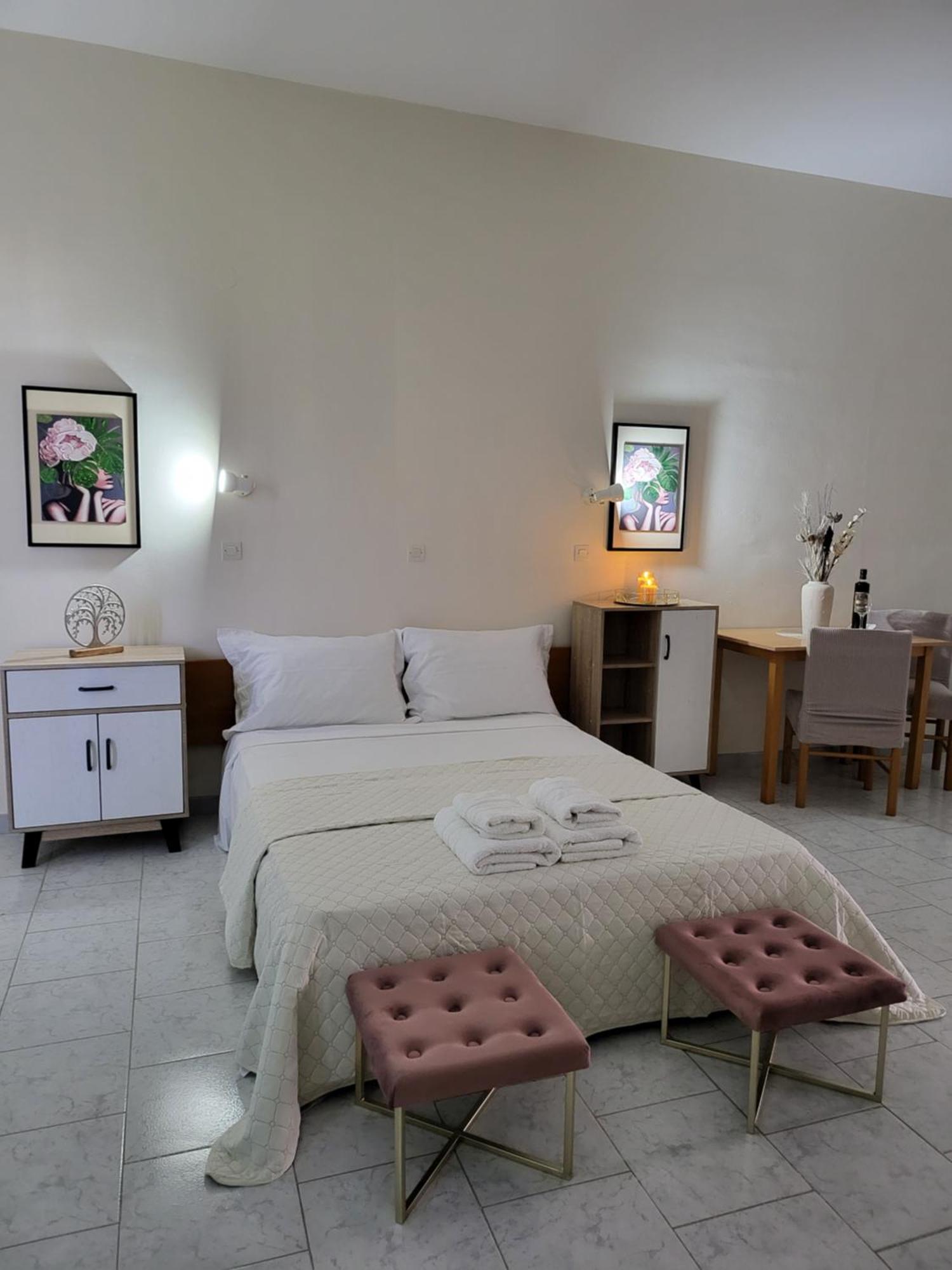Pyrgos Hotel Apartments Кремасти Экстерьер фото