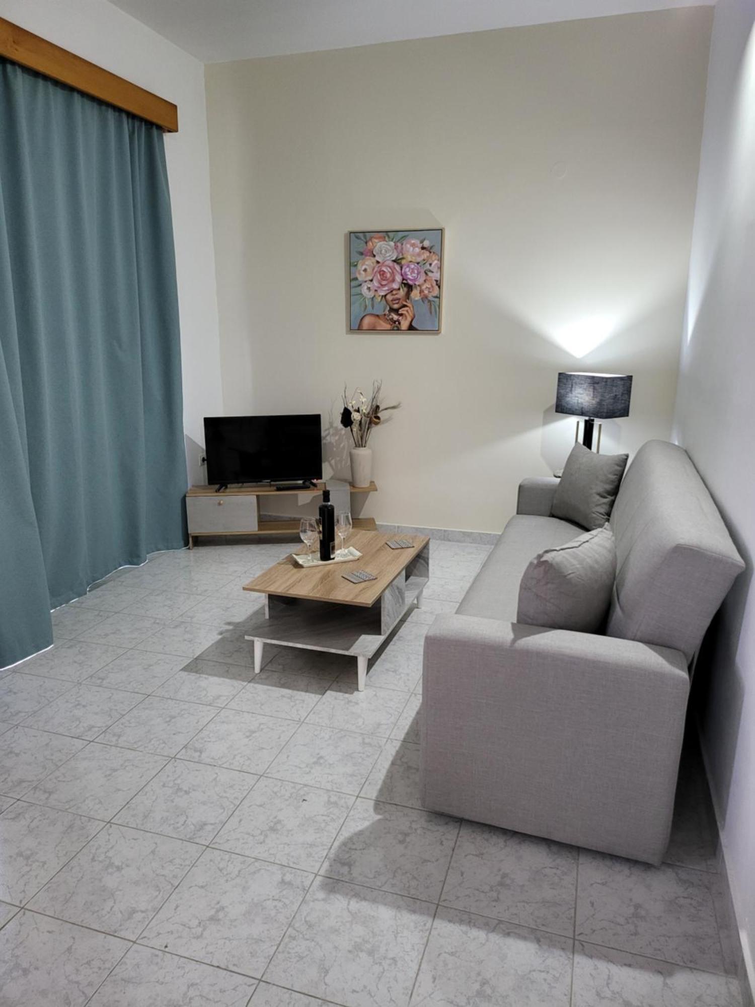 Pyrgos Hotel Apartments Кремасти Экстерьер фото