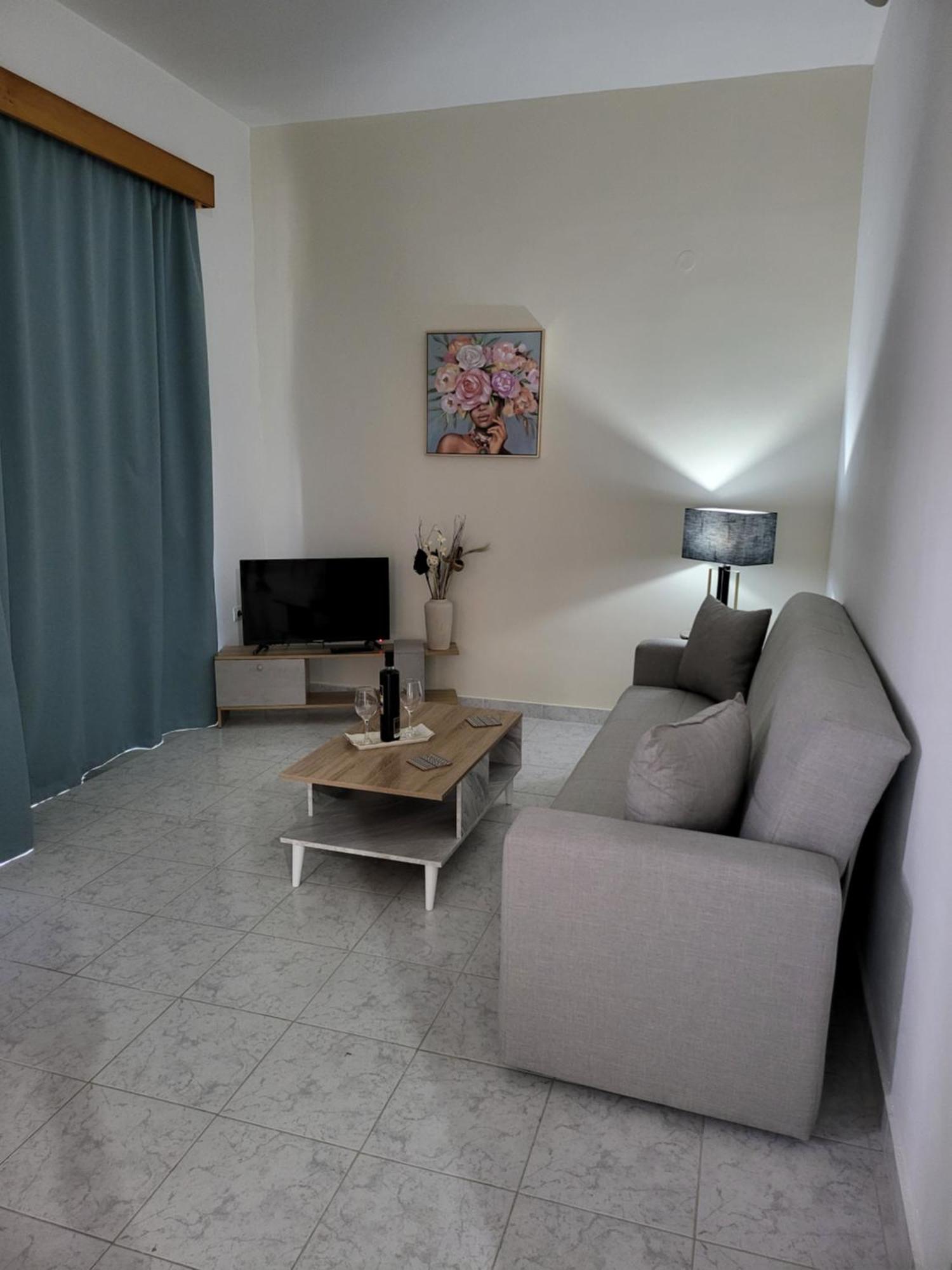 Pyrgos Hotel Apartments Кремасти Экстерьер фото