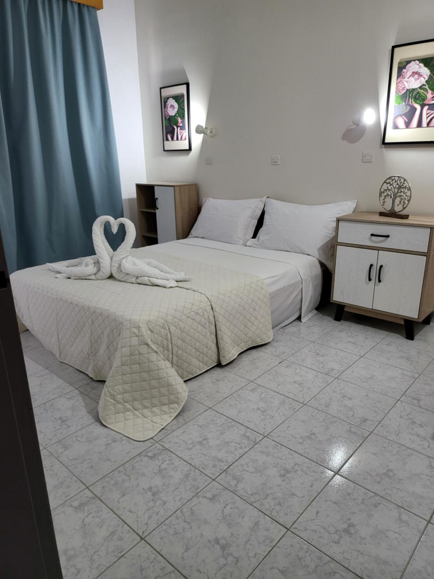 Pyrgos Hotel Apartments Кремасти Экстерьер фото
