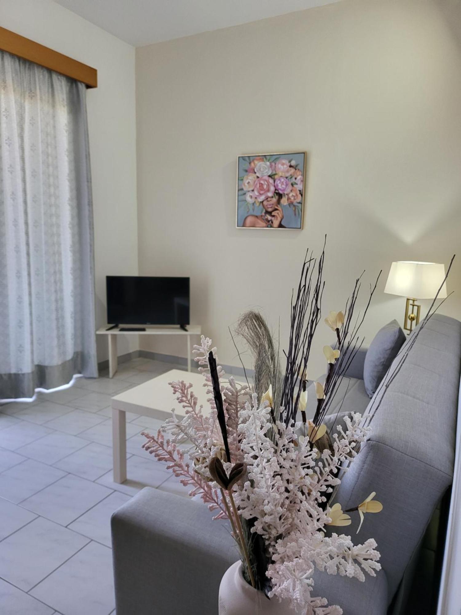 Pyrgos Hotel Apartments Кремасти Экстерьер фото