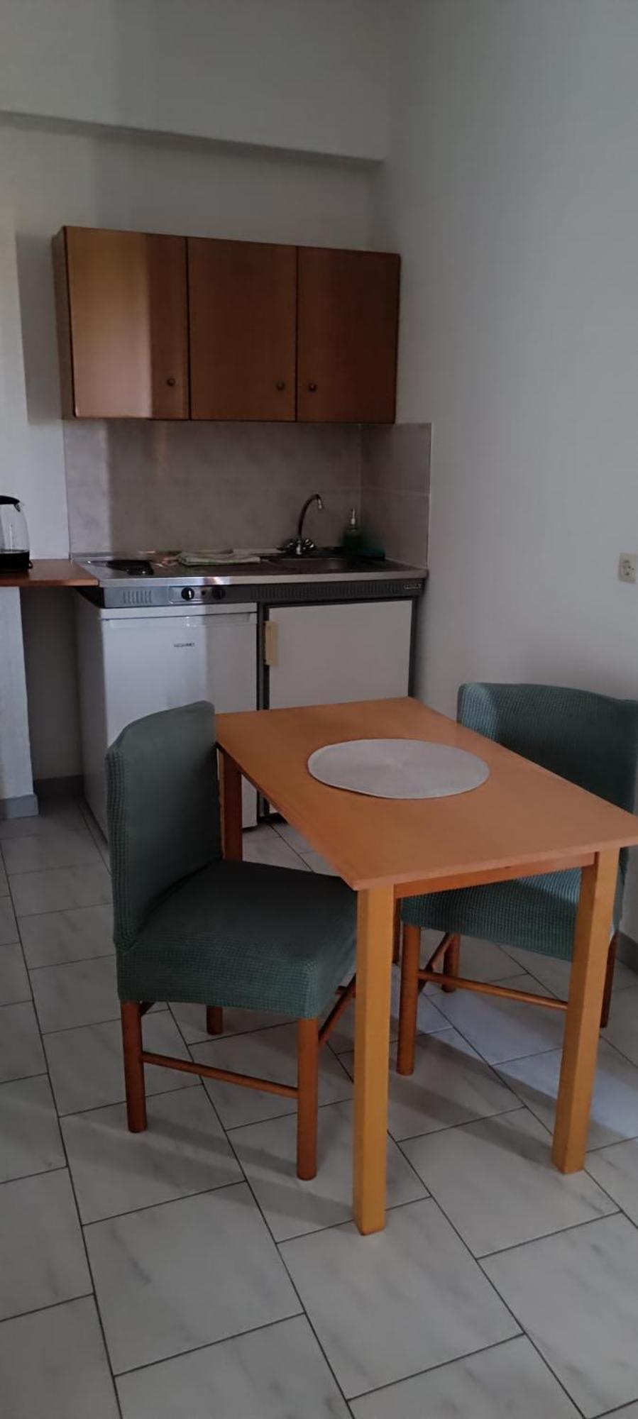 Pyrgos Hotel Apartments Кремасти Экстерьер фото