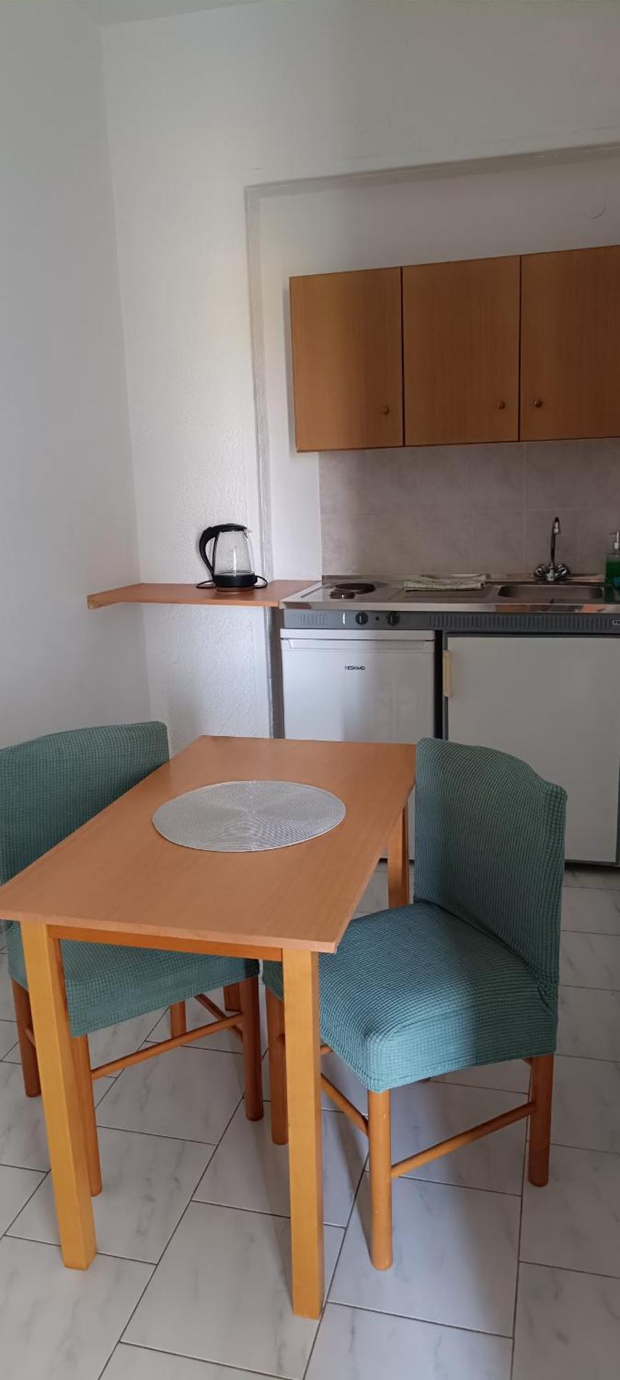 Pyrgos Hotel Apartments Кремасти Экстерьер фото