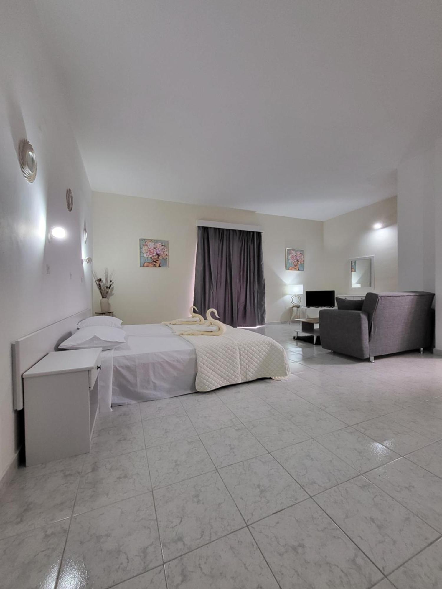 Pyrgos Hotel Apartments Кремасти Экстерьер фото