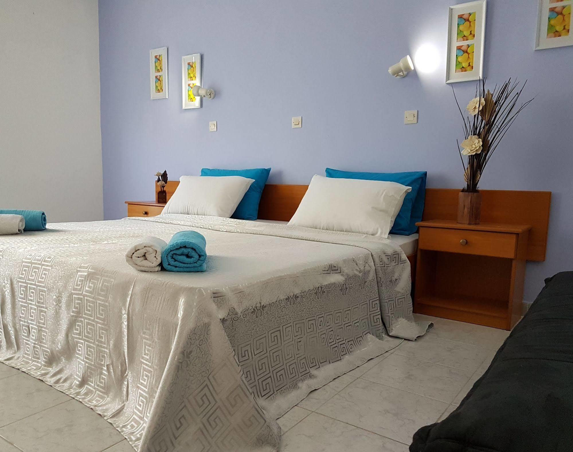 Pyrgos Hotel Apartments Кремасти Экстерьер фото
