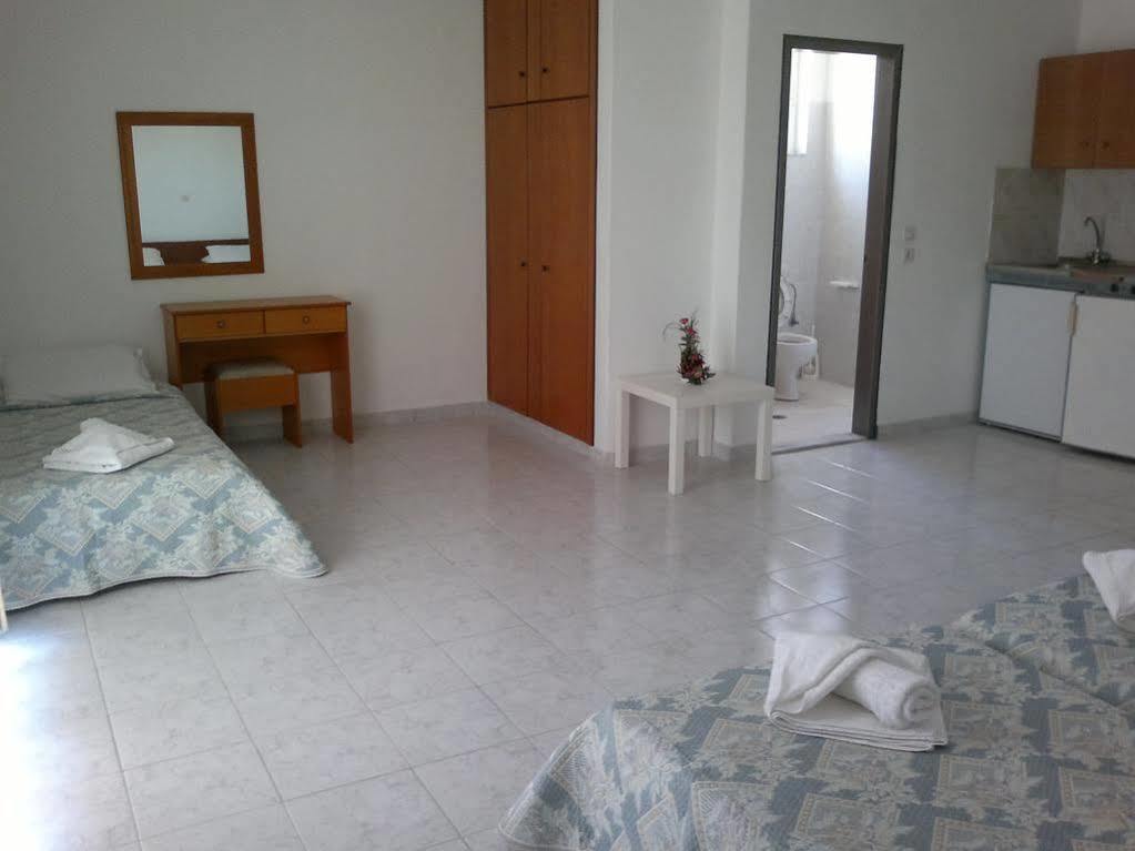 Pyrgos Hotel Apartments Кремасти Экстерьер фото